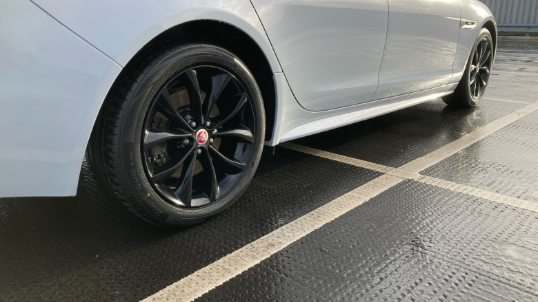 Jaguar XF 2.0d [180] R-Sport 4dr Auto Diesel Saloon